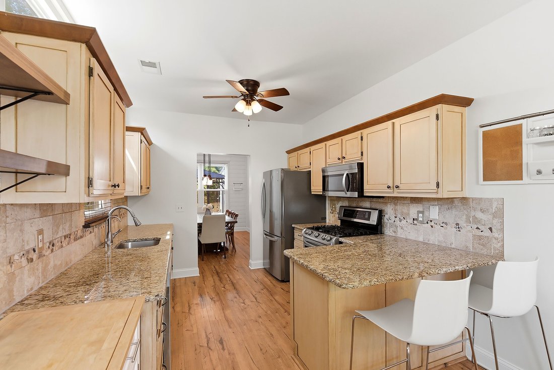House in Freehold Township, New Jersey, United States 3 - 18055598