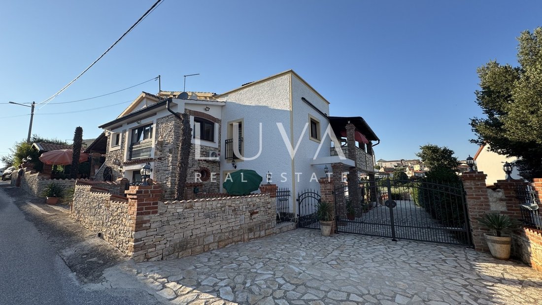 House in Višnjan, Istria County, Croatia 1 - 17377105