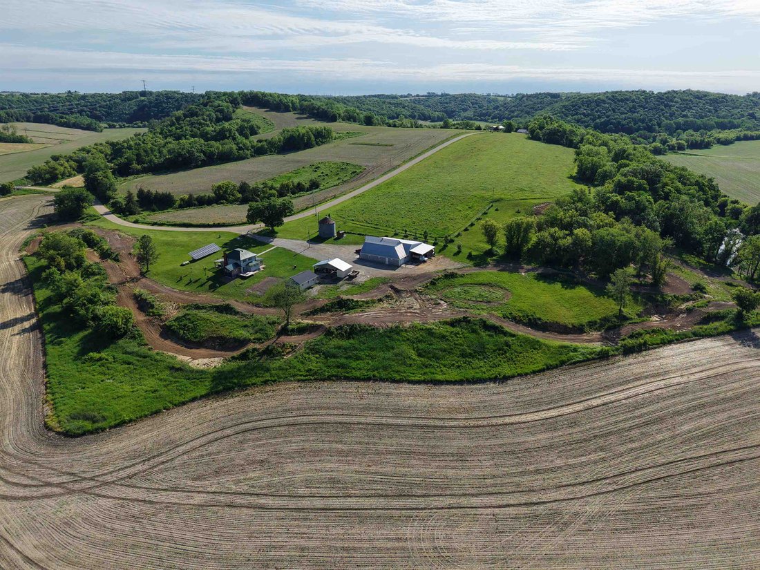 Maison à Cassville, Wisconsin, États-Unis 5 - 18058055