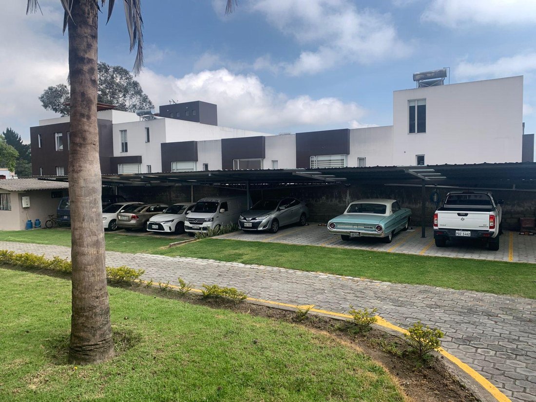 Land in Quito, Pichincha, Ecuador 5 - 18054654