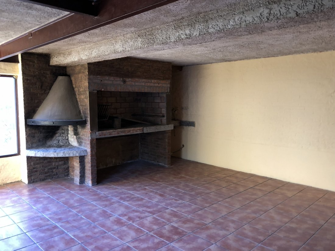 House in Montevideo, Departamento de Montevideo, Uruguay 5 - 18054885
