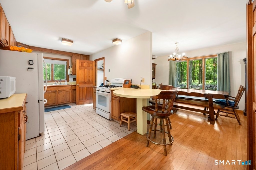 House in Wolcott, Connecticut, United States 2 - 18058124