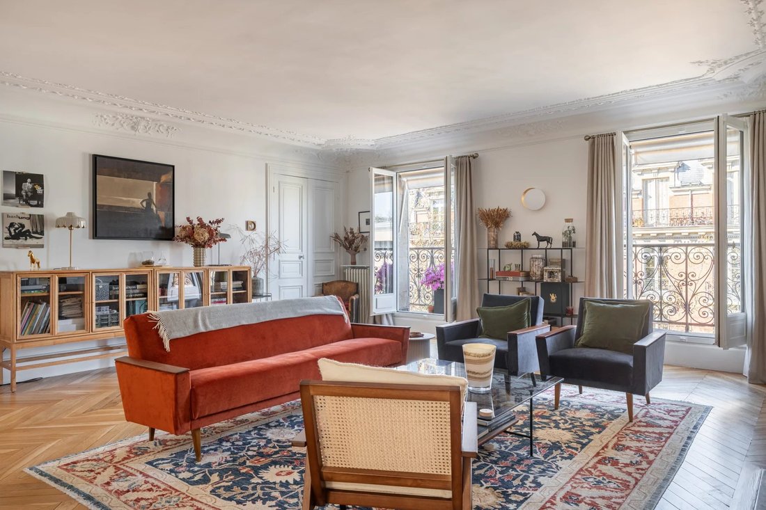 Apartment in Invalides, Paris 7e Arrondissement, Paris 2 - 18058600