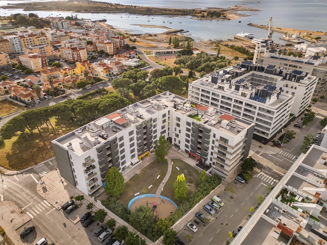 Apartment in Seixal, Arrentela e Aldeia de Paio Pires, Setubal, Portugal 2 - 18058041