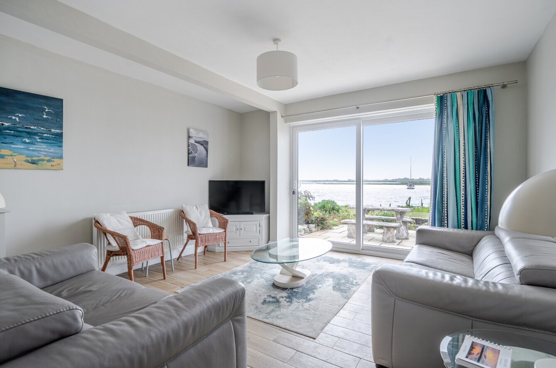House in Mudeford, Christchurch, England 2 - 18054833