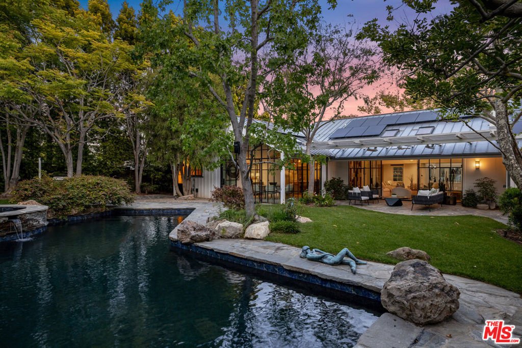 House in Los Angeles, California, United States 1 - 18058469