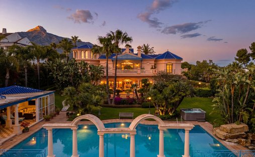 Villa in Nueva Andalucía, Marbella, Spanien 1