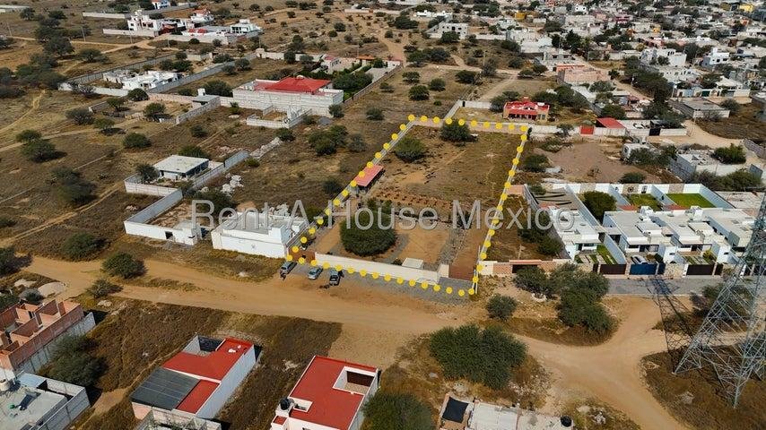 Land in Tequisquiapan, Querétaro, Mexico 2 - 18056040