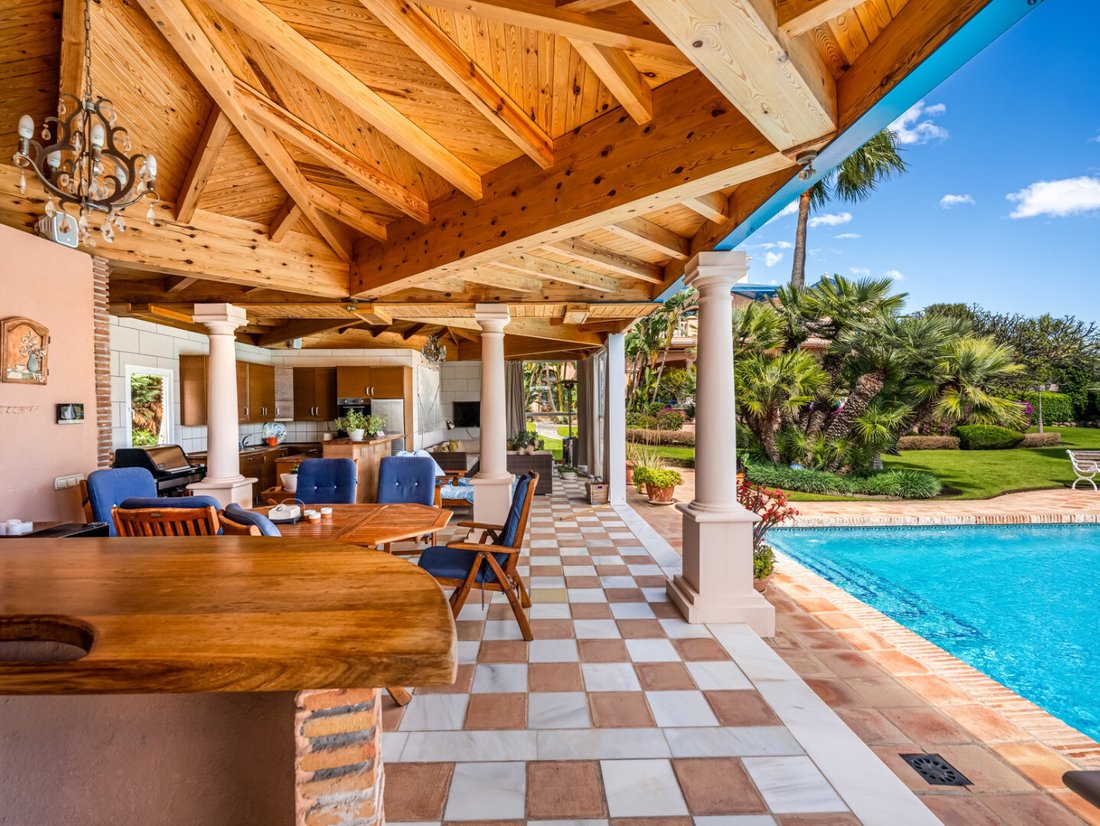 Villa in Nueva Andalucia, Marbella, Spain 5 - 18060157