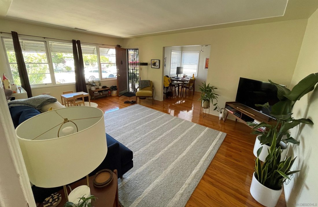 San Diego, California, United States 3 - 18057682
