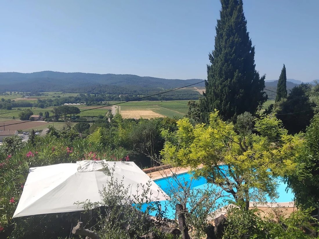 Villa in Montfort-sur-Argens, Provence-Alpes-Côte d'Azur, France 1 - 18055484