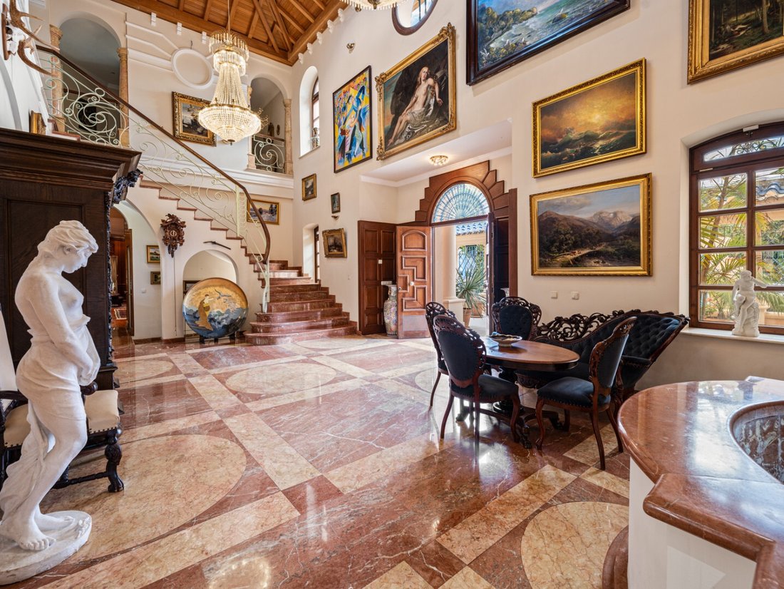 Villa in Nueva Andalucia, Marbella, Spain 2 - 18060157