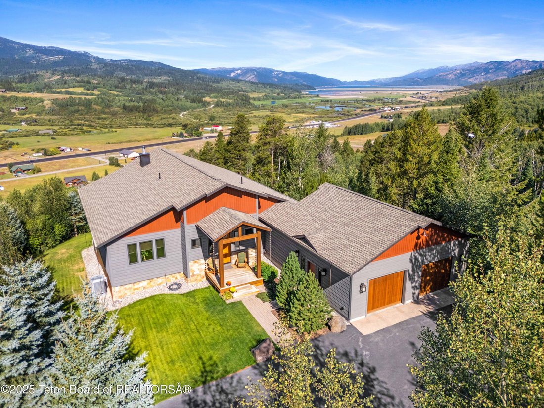 House in Alpine, Wyoming, United States 2 - 18058720