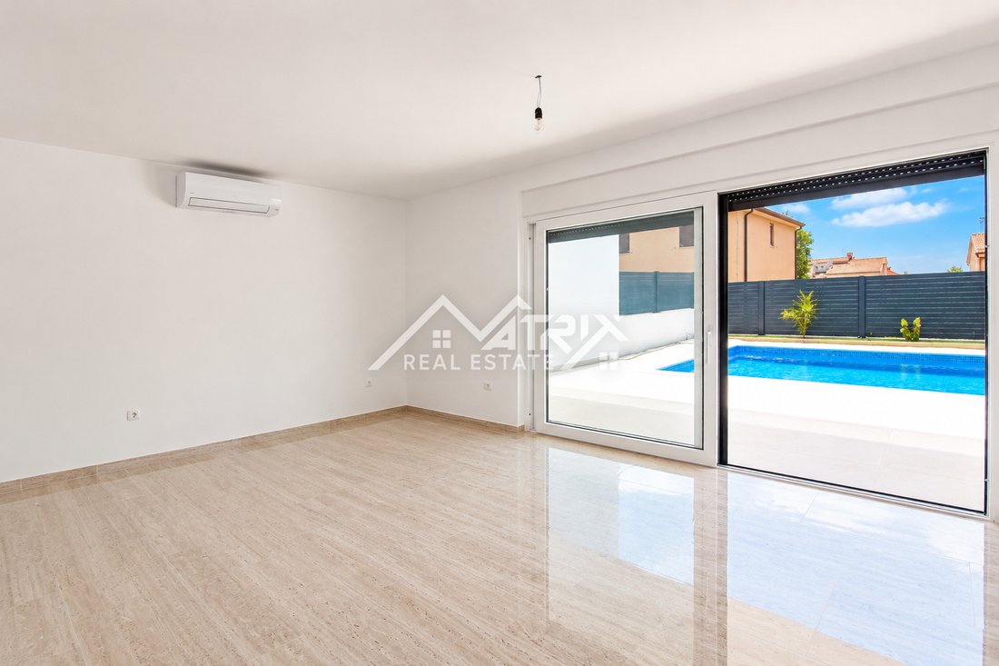 Apartment in Novigrad, Istria County, Croatia 2 - 18058667