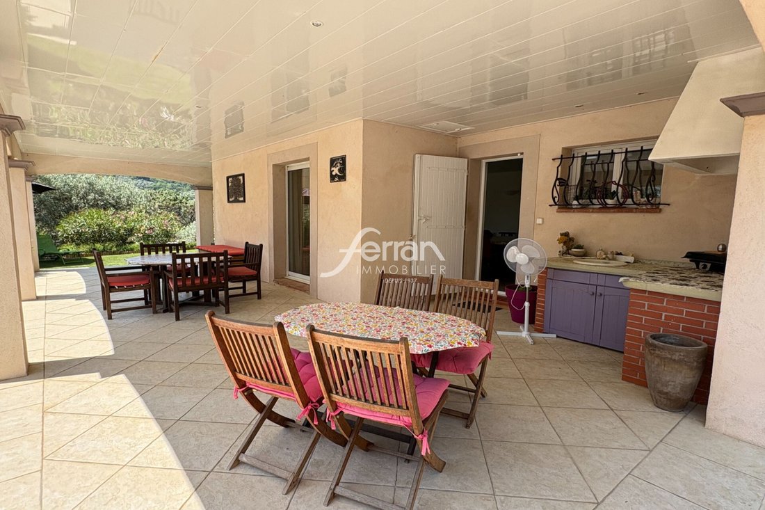 Villa in Callas, Provence-Alpes-Côte d'Azur, France 2 - 18055246