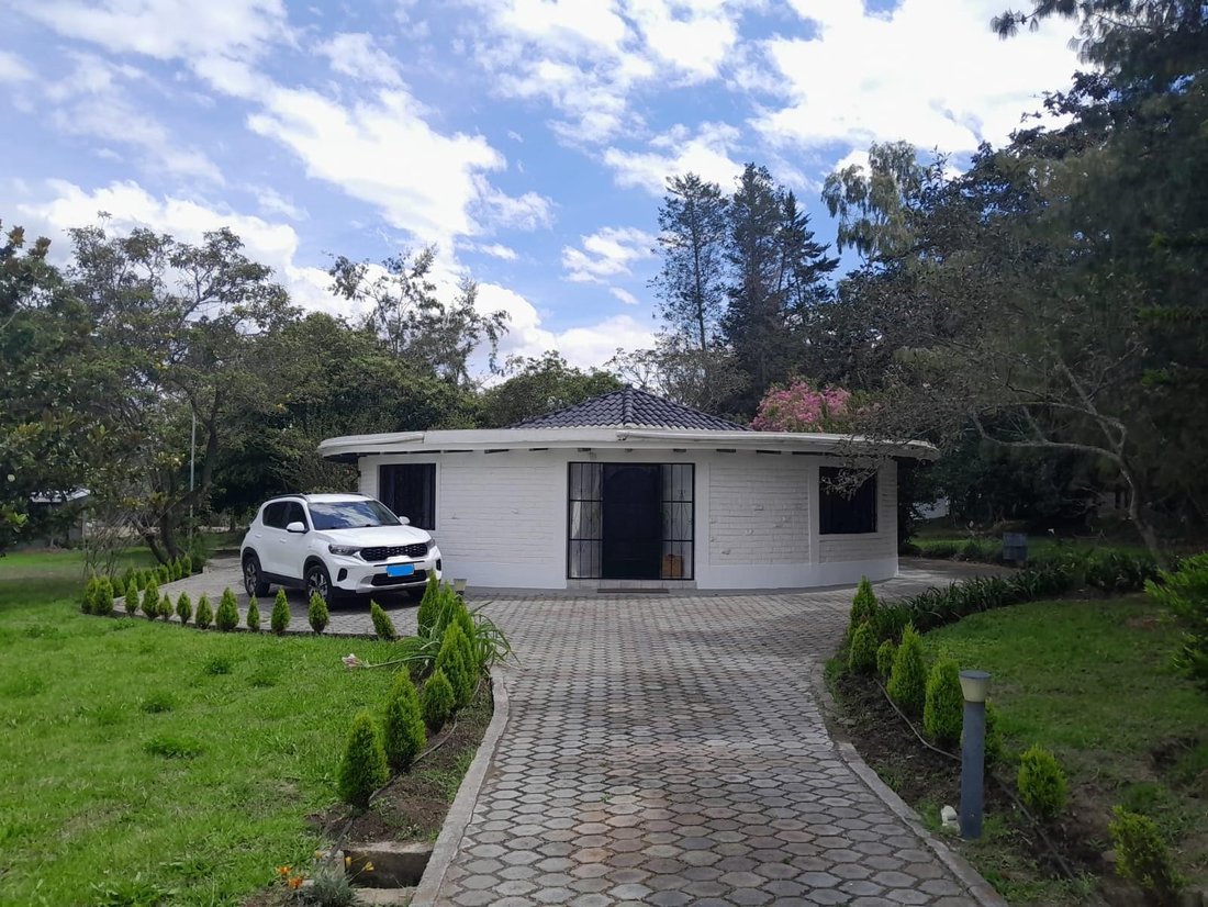 House in Quito, Pichincha, Ecuador 2 - 18058760