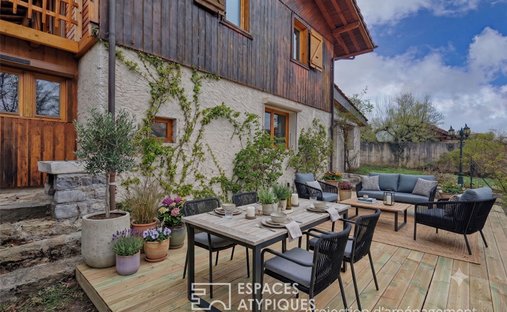 Villa a Divonne-les-Bains, Alvernia-Rodano-Alpi, Francia 1