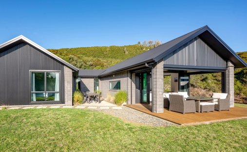 Kinloch, Waikato, New Zealand 1