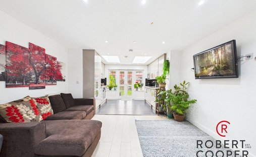 House in Eastcote, Hillingdon, England 1
