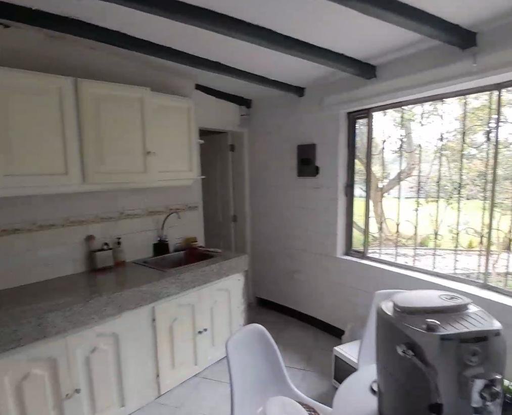 House in Quito, Pichincha, Ecuador 5 - 18058760