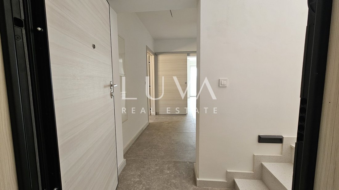 Apartment in Jesenice, Split-Dalmatia County, Croatia 4 - 17989219