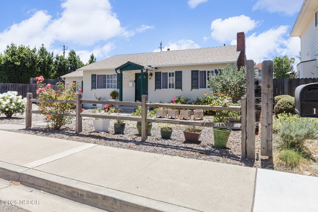 Solvang, California, United States 3 - 18056564