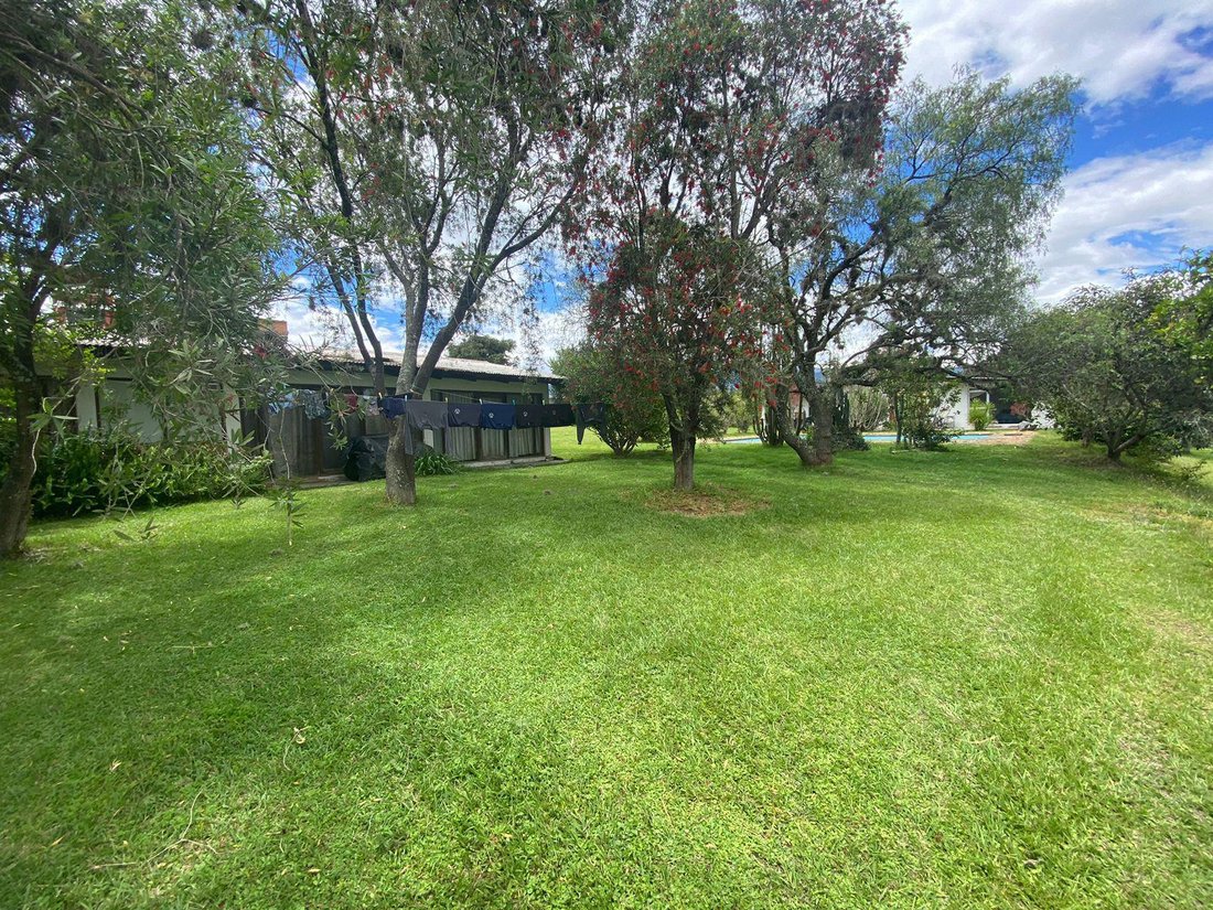 Land in Quito, Pichincha, Ecuador 5 - 18056323