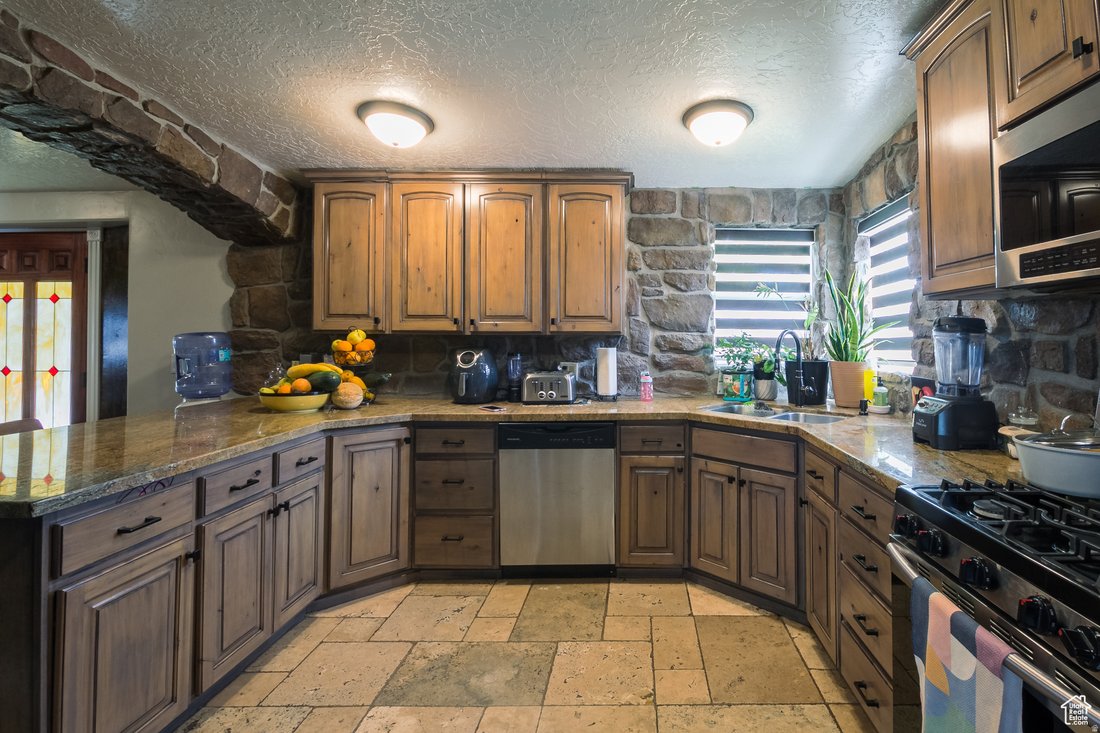 House in Vernal, Utah, United States 3 - 18058527