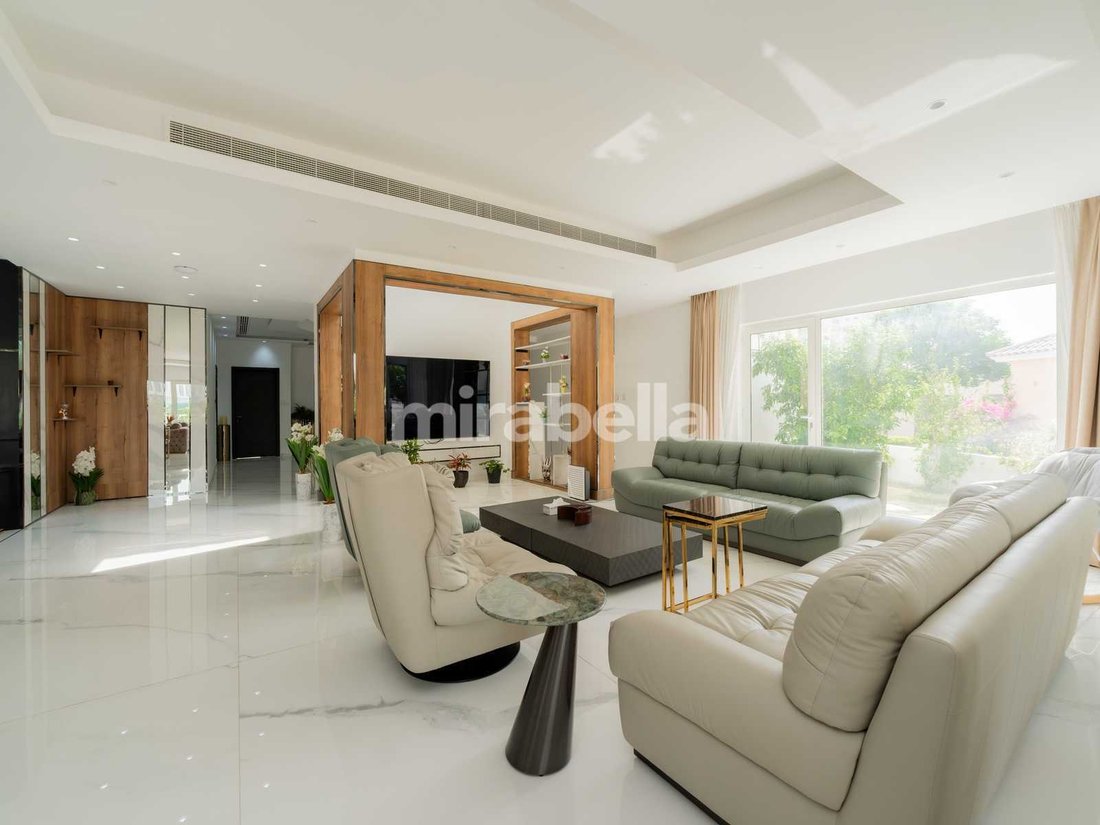 Villa in Jumeirah Golf Estates, Dubai, United Arab Emirates 5 - 18055273