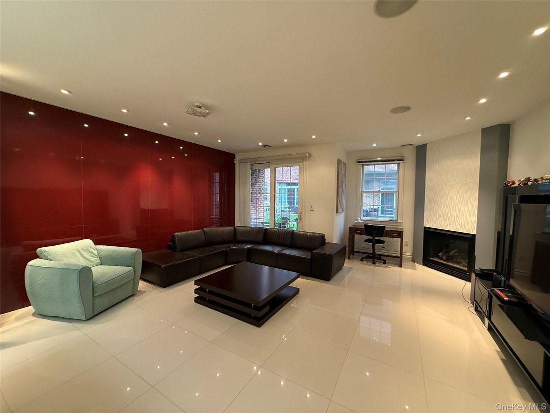 House in Great Neck, New York, United States 3 - 18058415