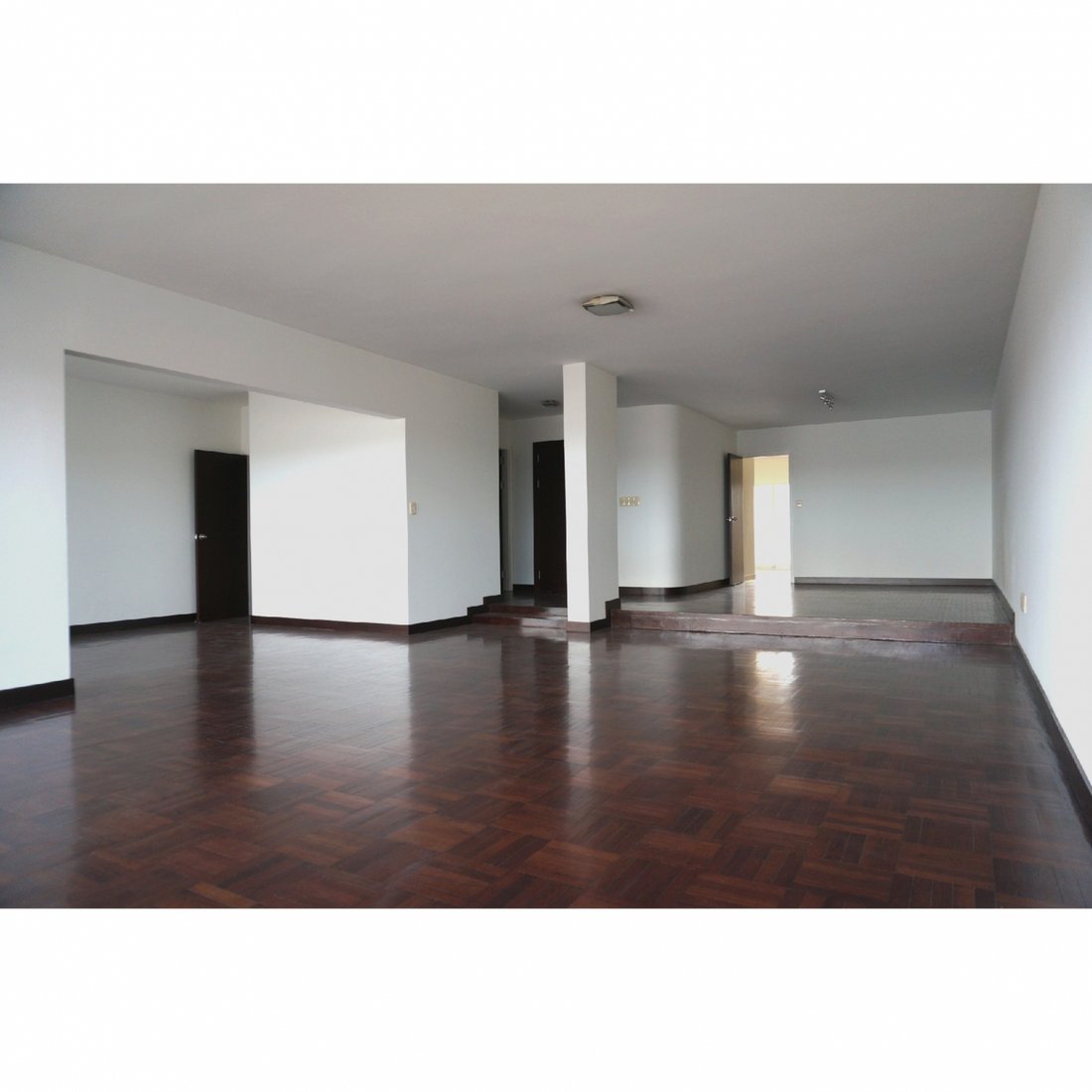 Apartment in Montevideo, Departamento de Montevideo, Uruguay 2 - 18054896