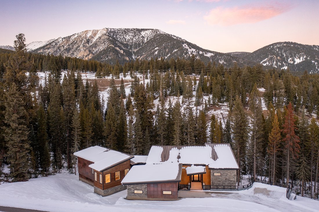House in Gallatin Gateway, Montana, United States 2 - 18056371
