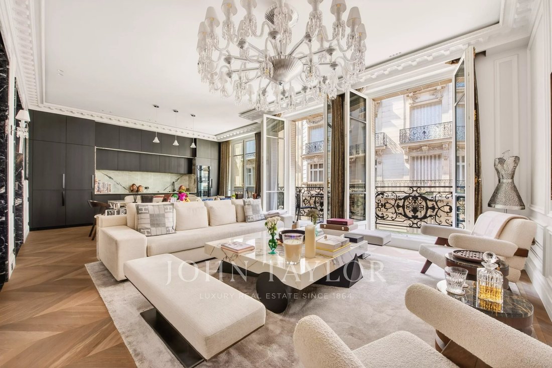 Apartment in Chaillot, Paris 16e Arrondissement, Paris 1 - 18055679