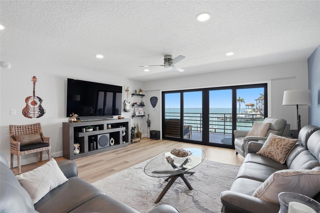 Condo in St. Petersburg, Florida, United States 4 - 18059289