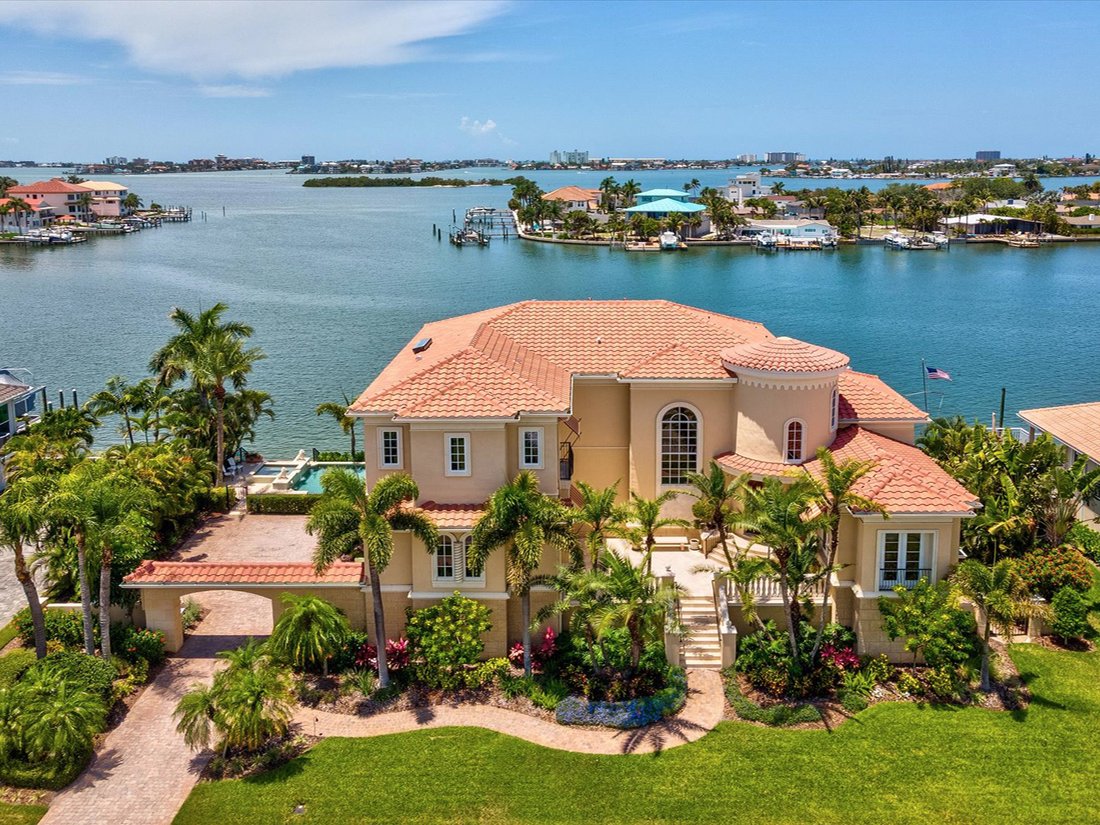 House in St. Petersburg, Florida, United States 1 - 18056049