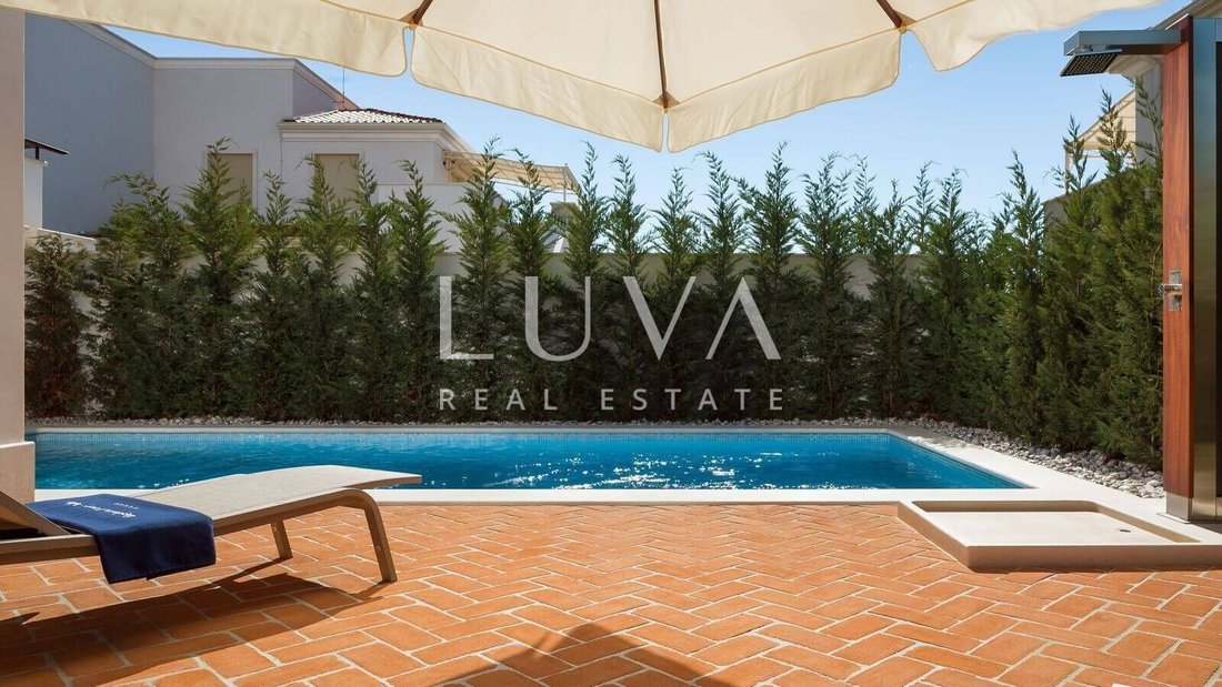 Villa in Vabriga, Istria County, Croatia 2 - 17279506
