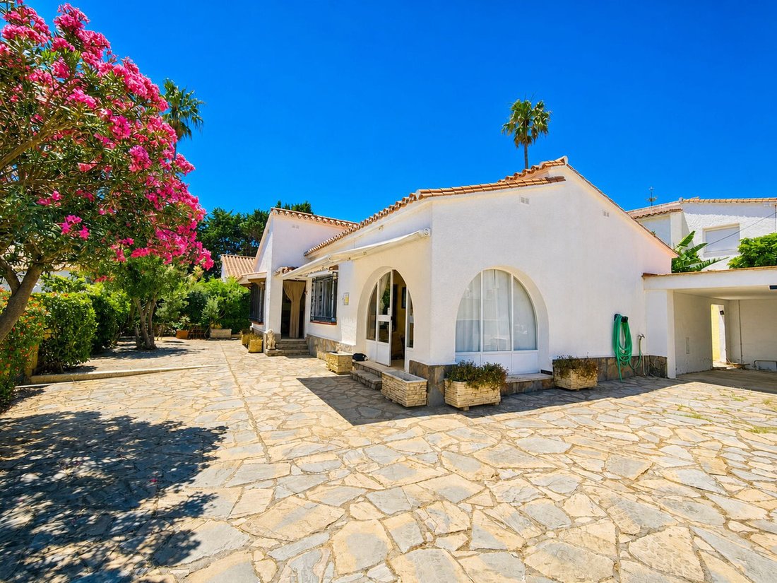 Villa in Manilva, Andalusia, Spain 1 - 18054919