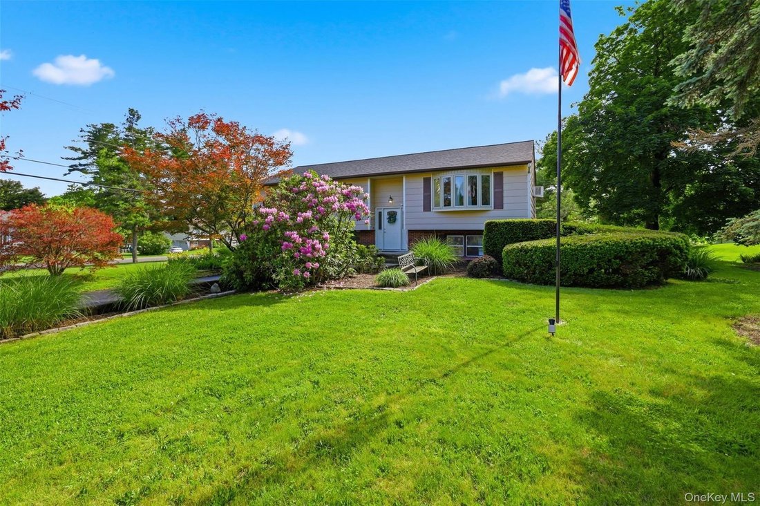 House in Wappingers Falls, New York, United States 1 - 18010022