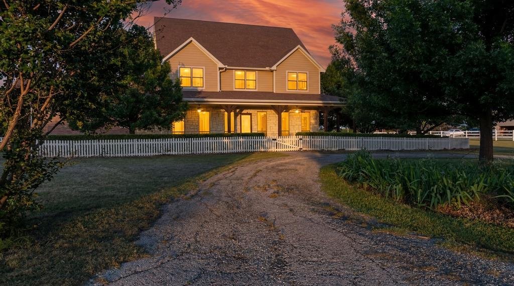 House in Cross Roads, Texas, United States 5 - 18030621