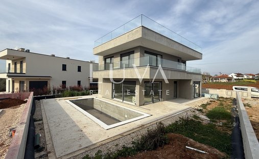 House in Porec, Istria County, Croatia 1