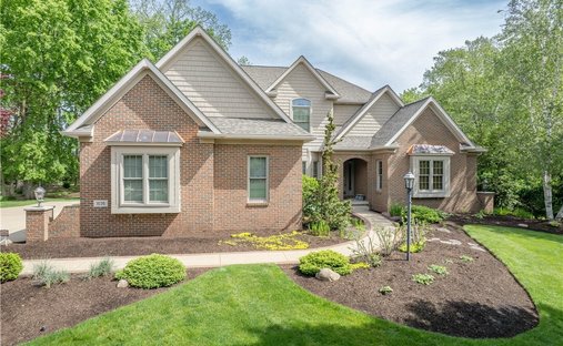 House in North Canton, Ohio, United States 1