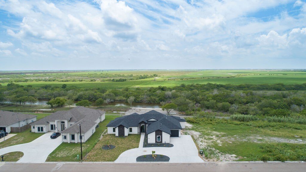 House in Corpus Christi, Texas, United States 4 - 18059292