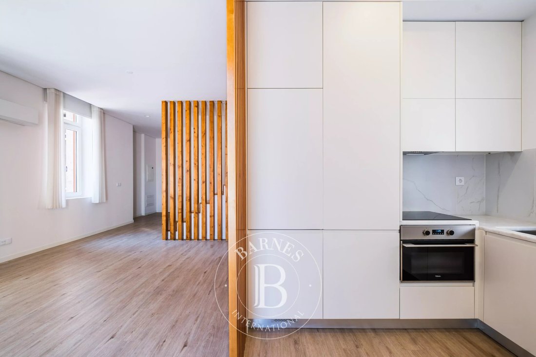 Apartment in Campolide, Lisbon, Portugal 3 - 18055728