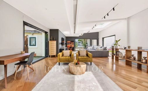 House in Centre Ville, Rueil-Malmaison, France 1
