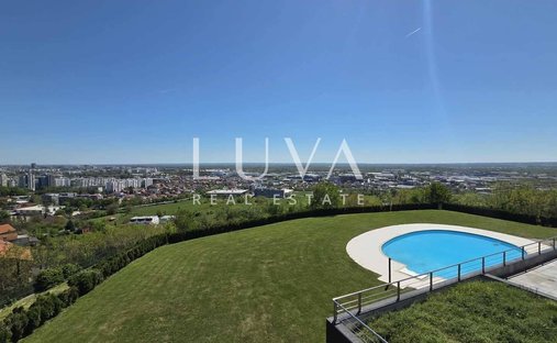 Villa in Mjesni odbor Gajnice, Zagreb, City of Zagreb 1