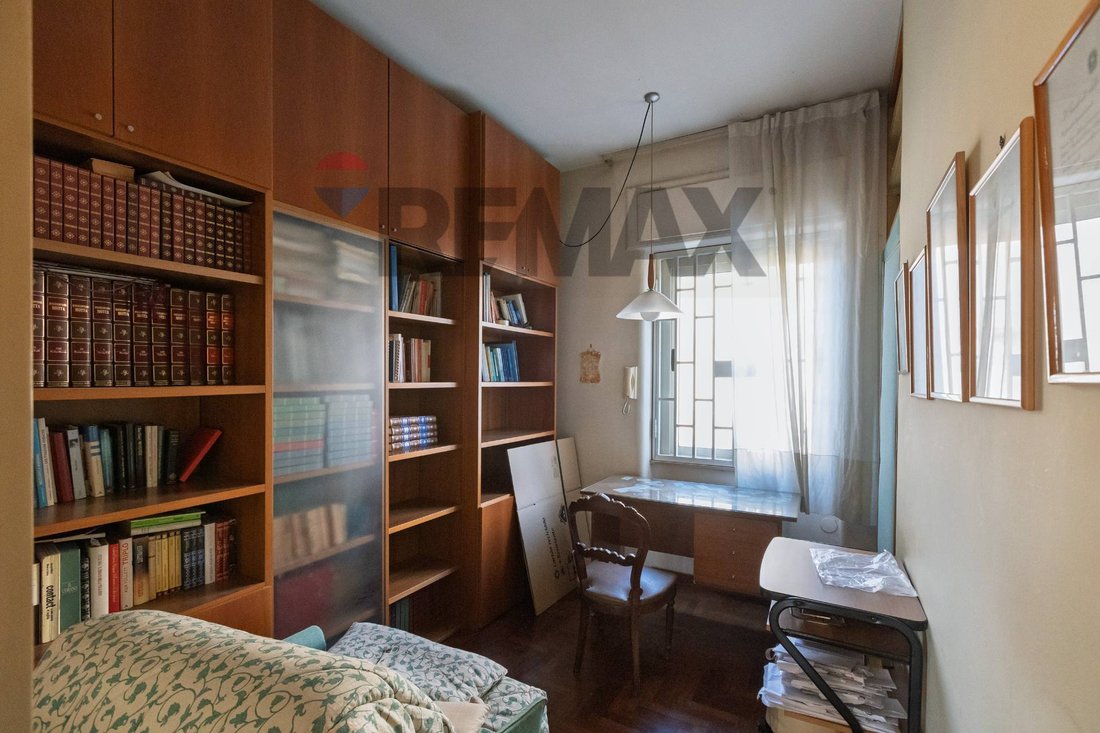 Apartment in Vomero, Naples, Campania 4 - 18059757