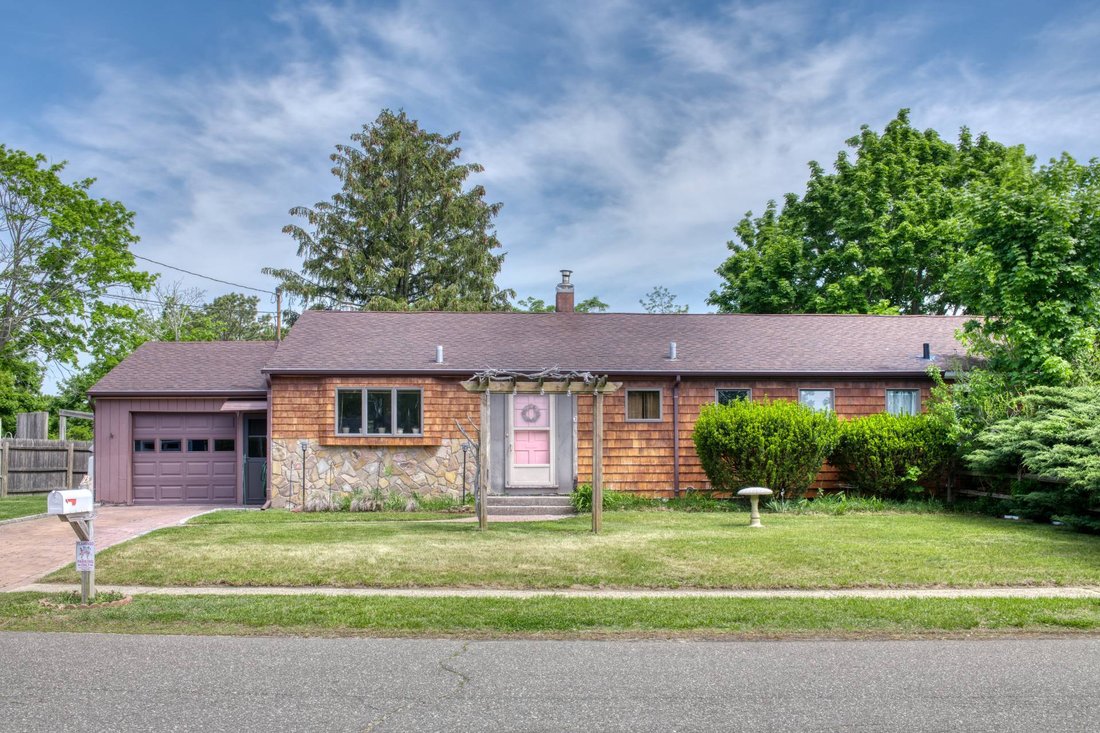 House in Quogue, New York, United States 1 - 18057092