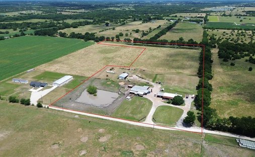 Farm Ranch in Blue Ridge, Texas, United States 1