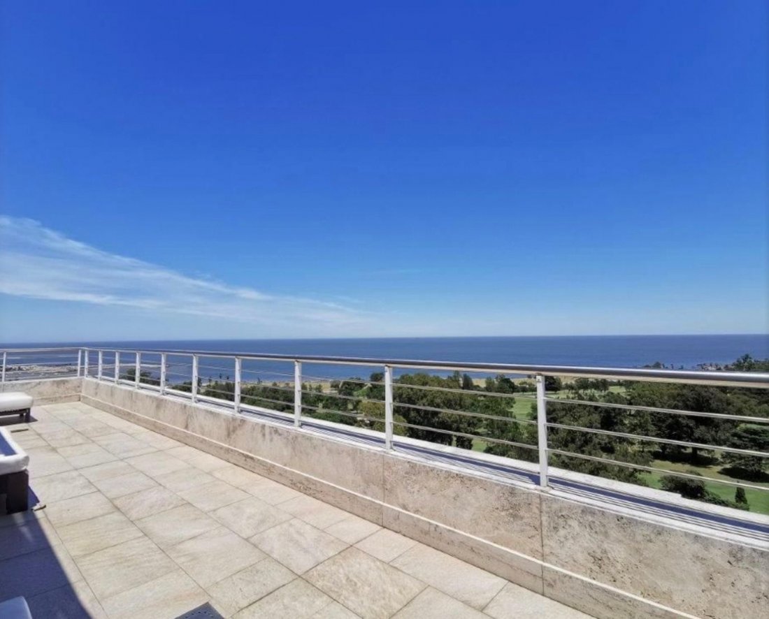 Apartment in Montevideo, Departamento de Montevideo, Uruguay 2 - 18054928