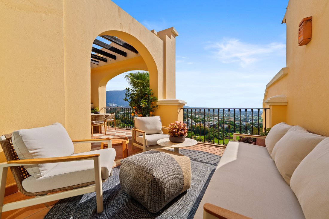 Penthouse in La Quinta, Benahavis, Andalusia 3 - 18057406